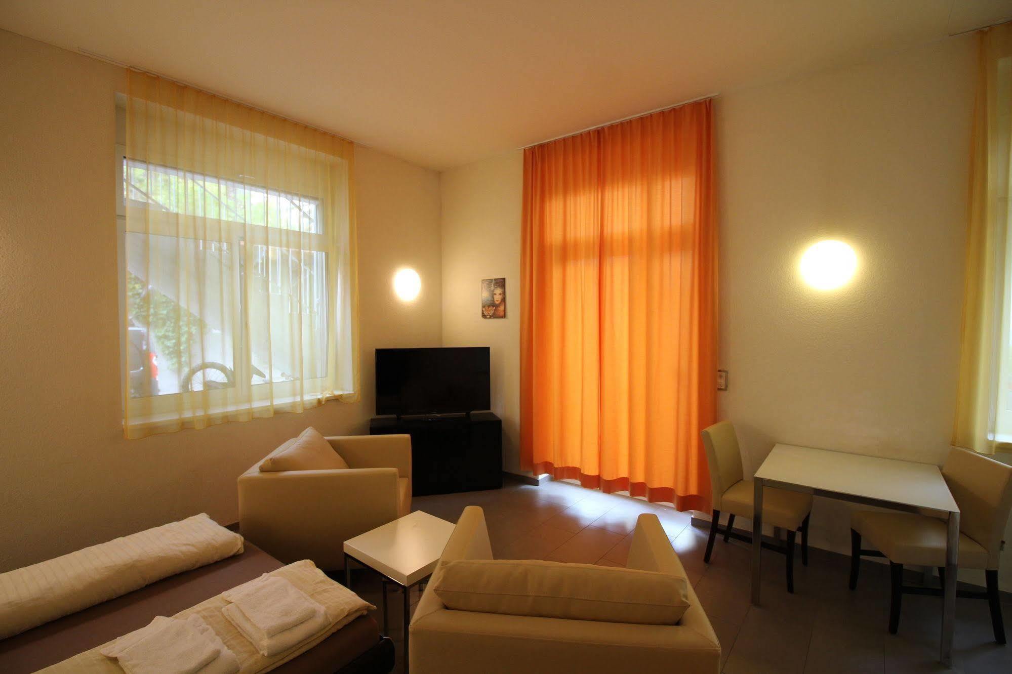 Swiss Star Oerlikon Inn Zurich Ngoại thất bức ảnh