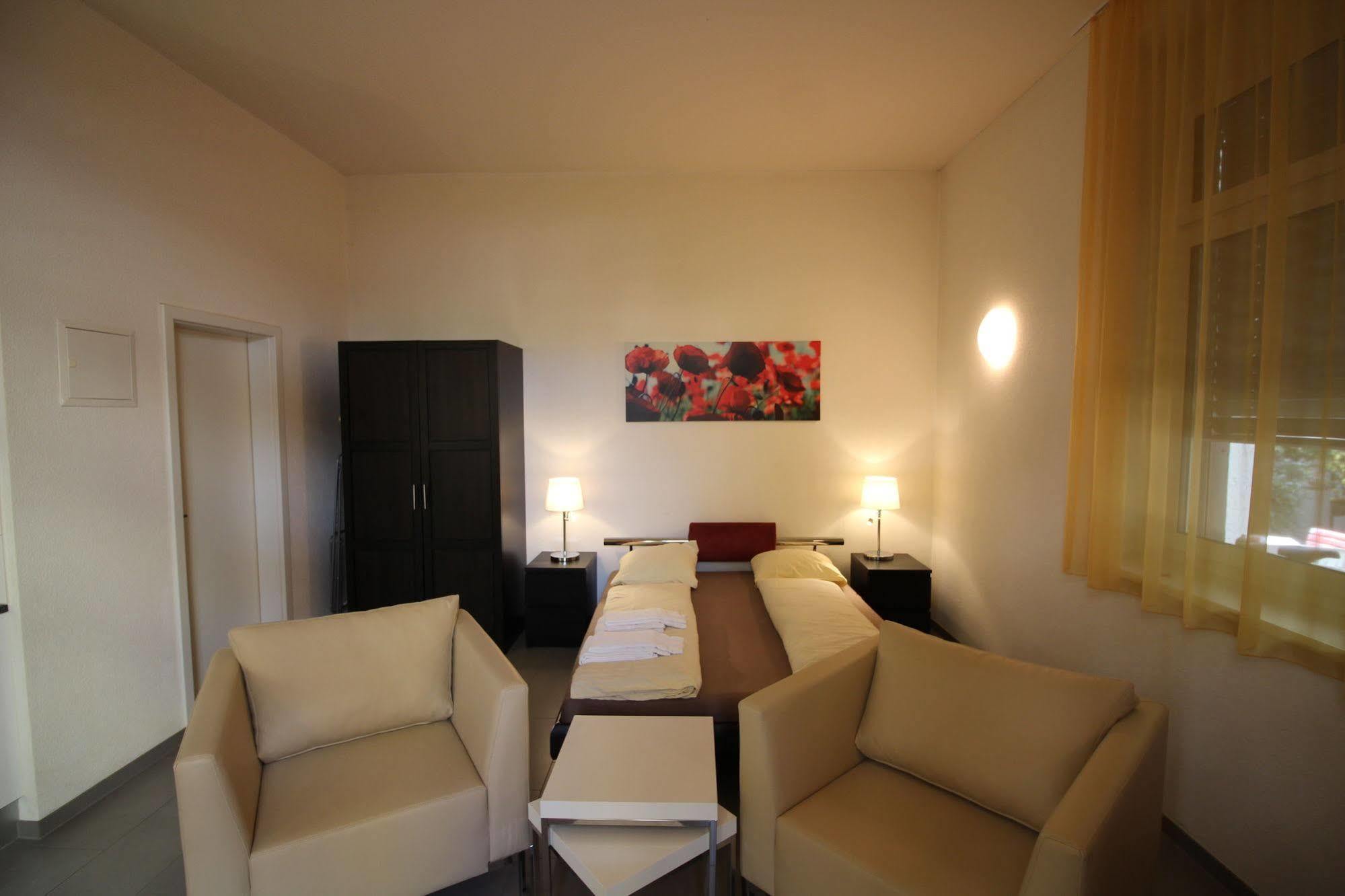 Swiss Star Oerlikon Inn Zurich Ngoại thất bức ảnh